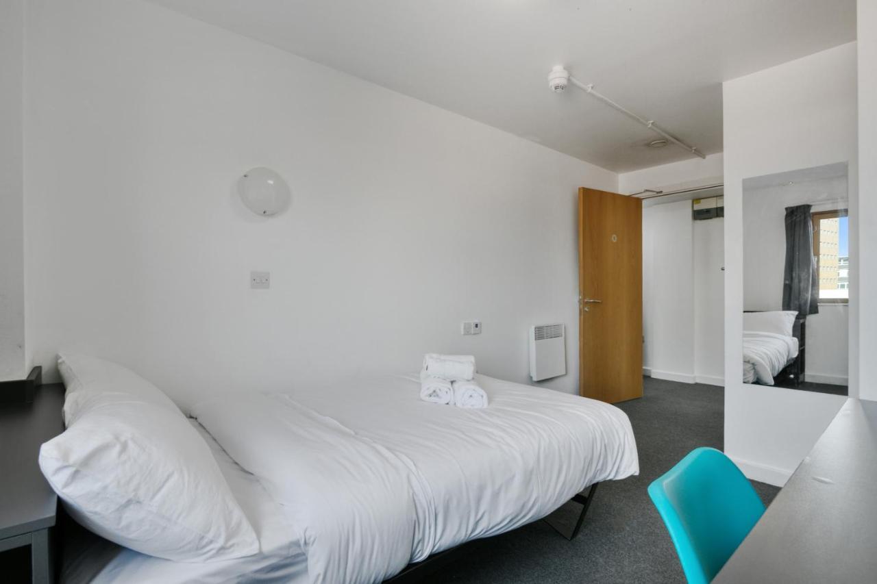 Bright & Central Room In Luton, Sleeps 2 Λούτον Εξωτερικό φωτογραφία