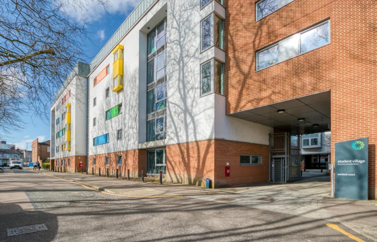Bright & Central Room In Luton, Sleeps 2 Λούτον Εξωτερικό φωτογραφία